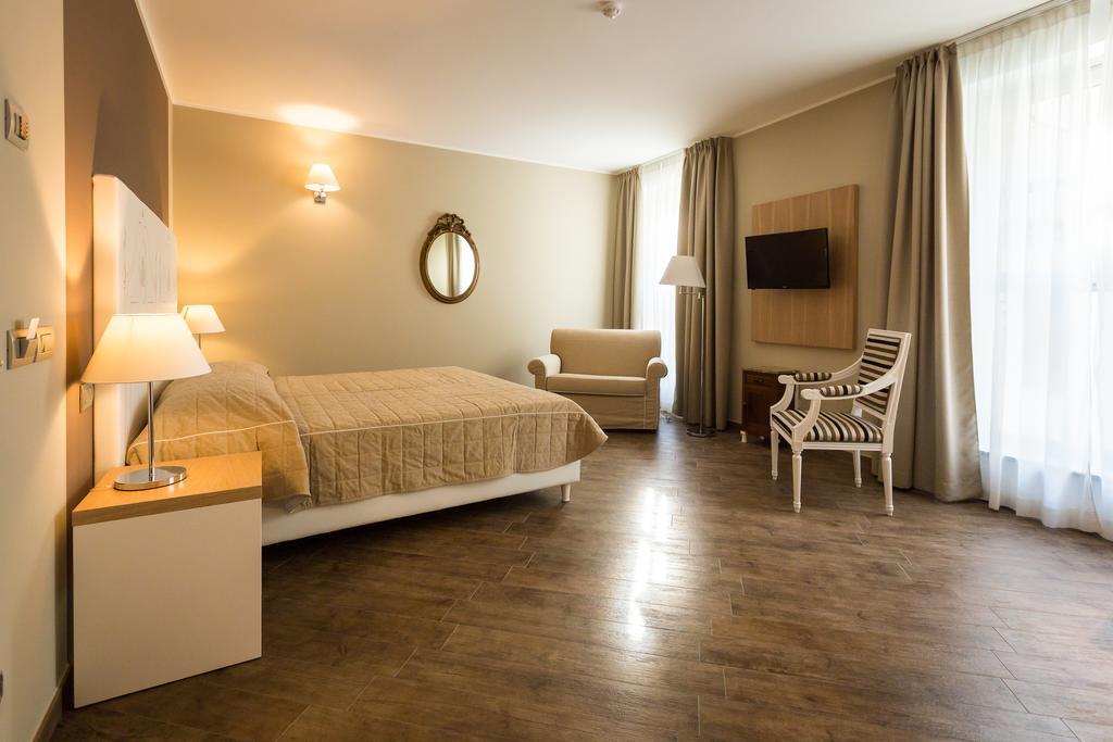 Hotel Monteverde Acqui Terme Zewnętrze zdjęcie