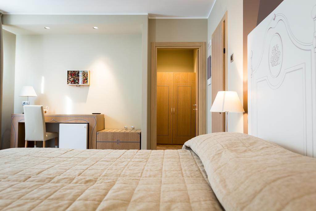 Hotel Monteverde Acqui Terme Zewnętrze zdjęcie